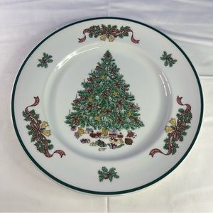 Johnson Brothers Bros 10 1/4" Victorian Christmas Dinner Plates England each
